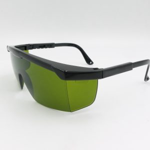 統順益(TONSHUNG) scratch resistant safety glasses IR3 Green Lens SA1373IR3